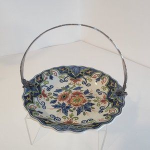 Makkum hand painted bowl silver handle Dutch basket 6.5"